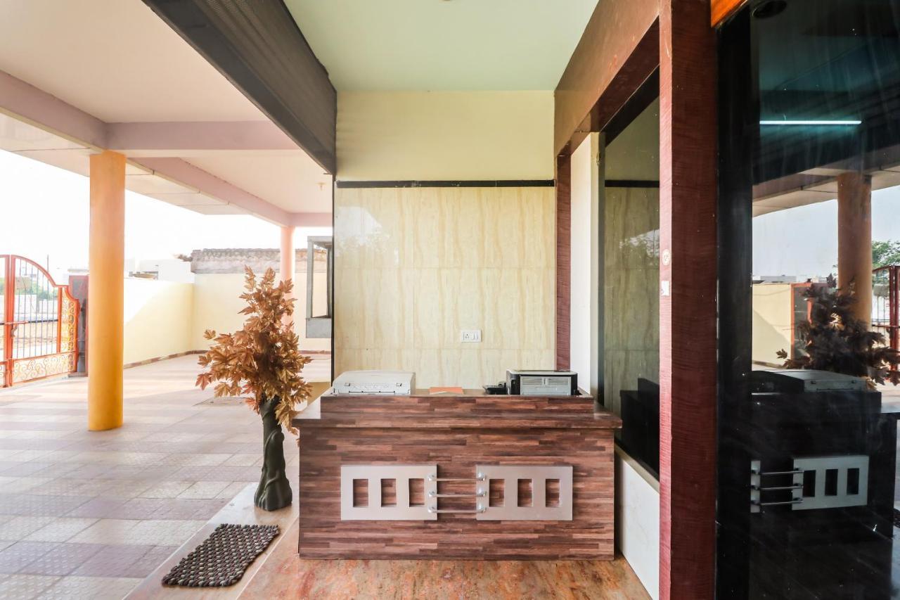 Spot On 65446 Hotel Kingston Raipur  Bagian luar foto